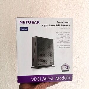 Netgear Broadband High Speed DSL Modem VDSL/ADSL DM200-100NAS NEW Open Box